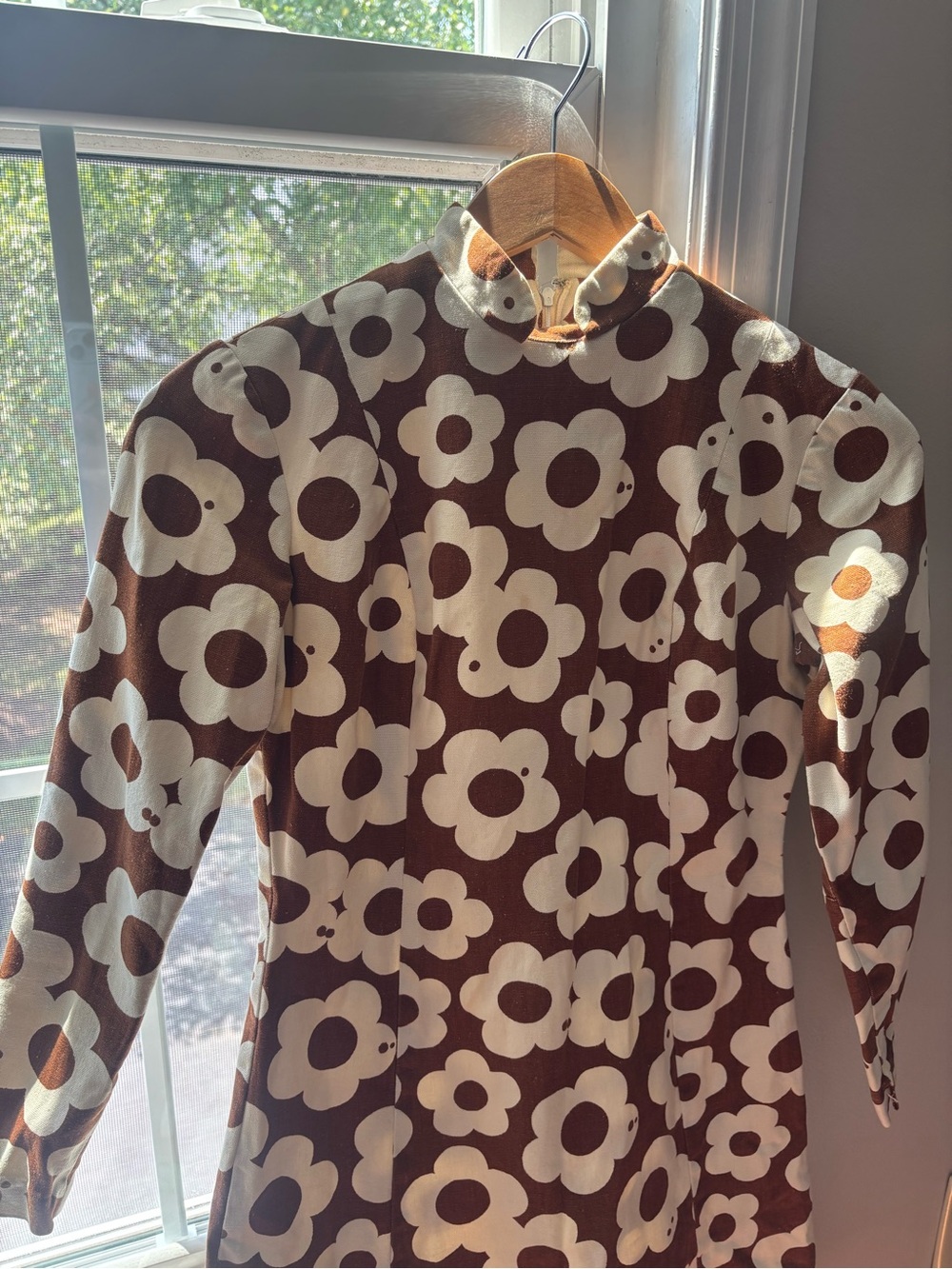 Vintage Mod Floral Dress - Picture 5 of 14